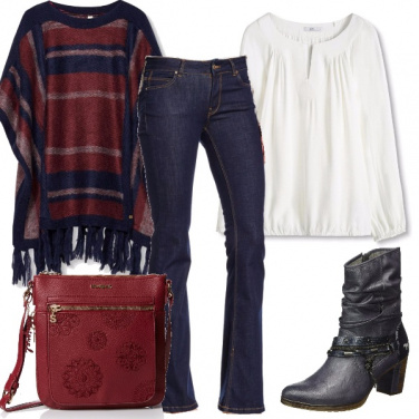 Outfit Poncho e zampa