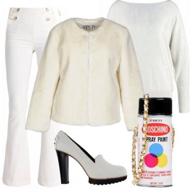 Outfit Trendy in bianco