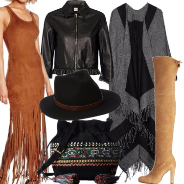 Outfit Frange e ricami