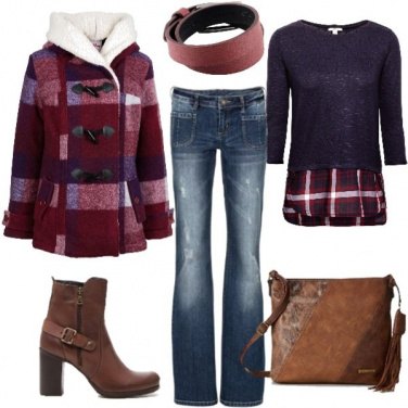 Outfit Jeans a zampa e stivaletti