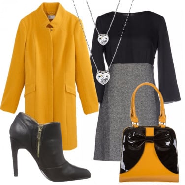 Outfit Il cappotto giallo miele