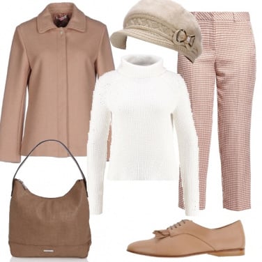 Outfit Delicato caldo beige
