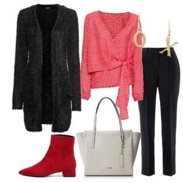 Outfit Cardigan nero blusa a pois