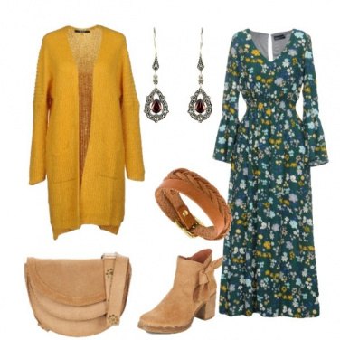 Outfit Vestito floreale lungo e cardigan ocra