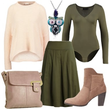 Outfit In verde e rosa