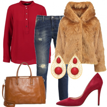 Outfit Pelliccia con cappuccio