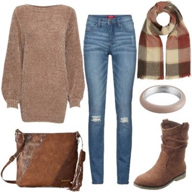 Outfit Il pullover lungo sui jeans skinny
