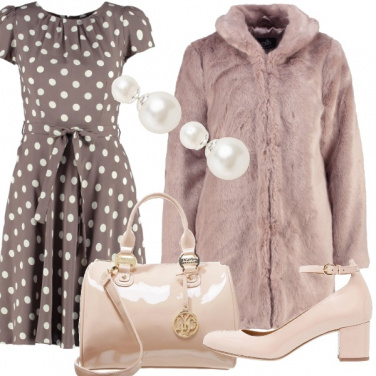 Outfit A piccoli pois