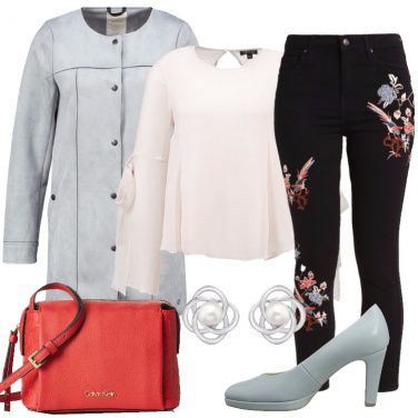 Outfit Romantica in jeans