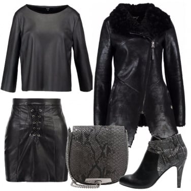 Outfit Nero e pitonato