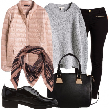 Outfit Affari in rosa e nero