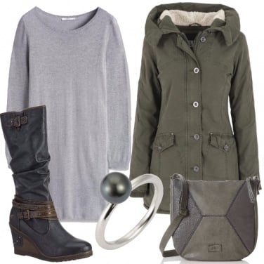Outfit Grigio e verde