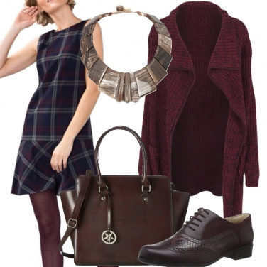Outfit Con la collana vistosa in agata