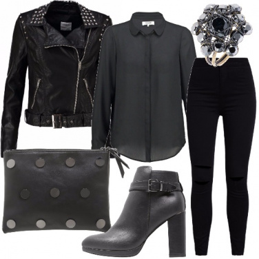 Outfit Chiodo borchiato