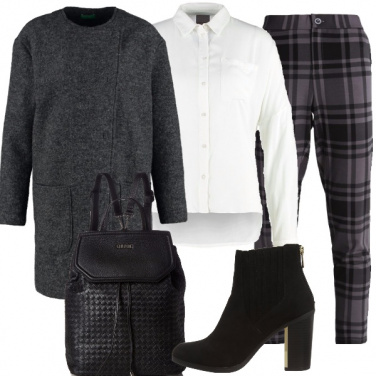 Outfit Semplice e d\'effetto