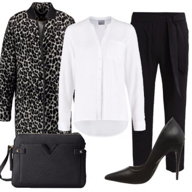Outfit Camicia bianca e animalier