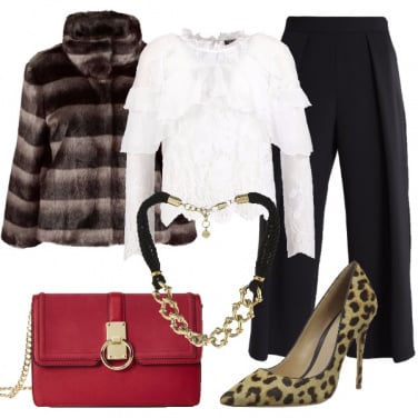 Outfit La camicetta di pizzo