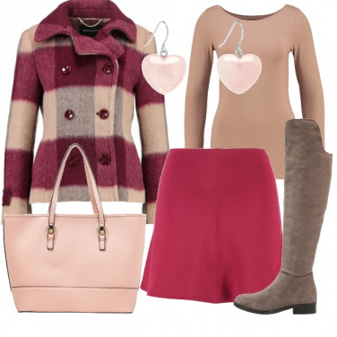 Outfit Quadrettoni e cuori
