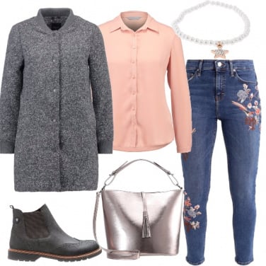 Outfit Boots e ricami