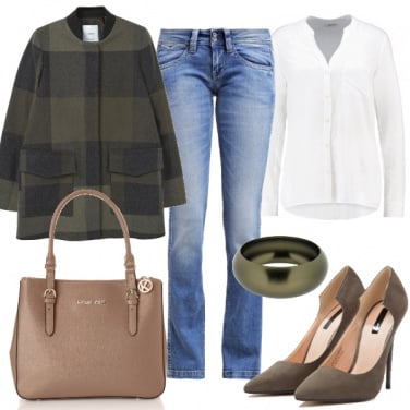 Outfit Color oliva