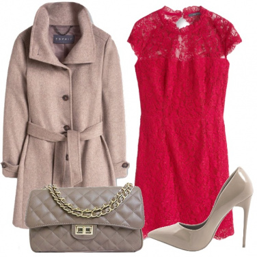 Outfit Sorpresa sotto il cappotto