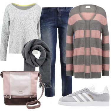 Outfit Cardigan a righe