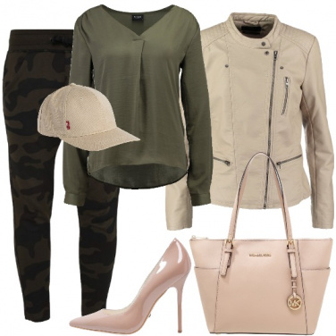 Outfit Militare in rosa
