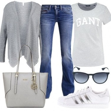 Outfit Casual in grigio