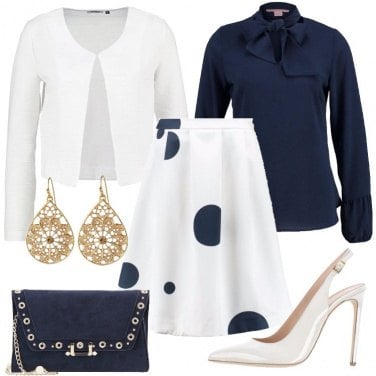 Outfit Chic in bianco e blu