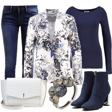 Outfit Nel blu dipinto di blu