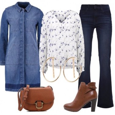Outfit Pantaloni a zampa