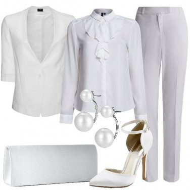Outfit Elegante con le perle