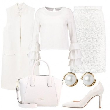 Outfit Monocolore movimentato