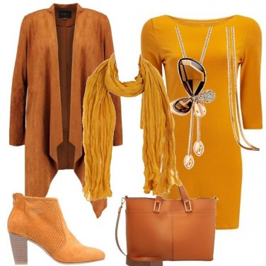 Outfit In giallo al lavoro