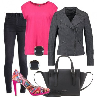 Outfit Rock con un tocco di colore