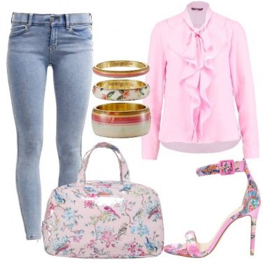 Outfit Fiori e rosa