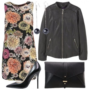 Outfit Fiori e curve
