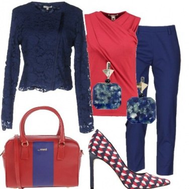 Outfit Decisa in blu e rosso
