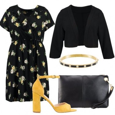 Outfit Curve e fiori