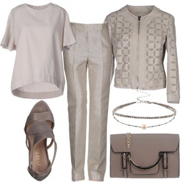 Outfit Elegante in pantalone