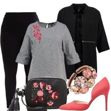 Outfit Dettagli floreali