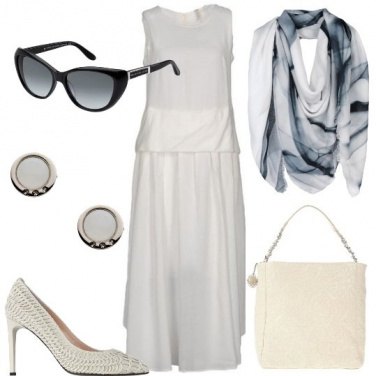 Outfit Bianco con un po\' di blu