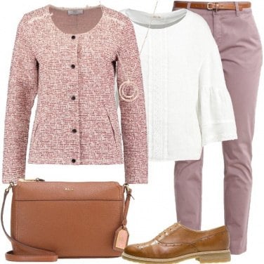 Outfit Dai toni delicati