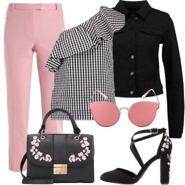 Outfit Quadretti e fiori