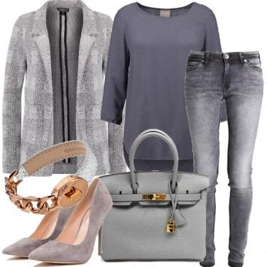 Outfit Grigio di giorno
