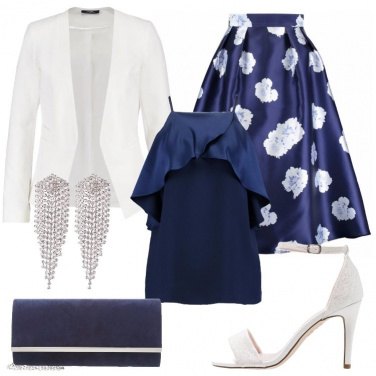 Outfit Classicamente in bianco e blu