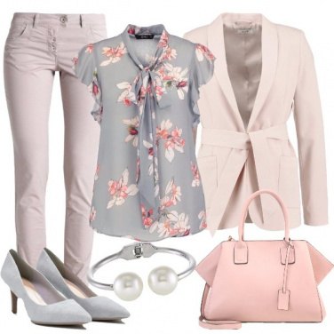 Outfit Floreale al lavoro
