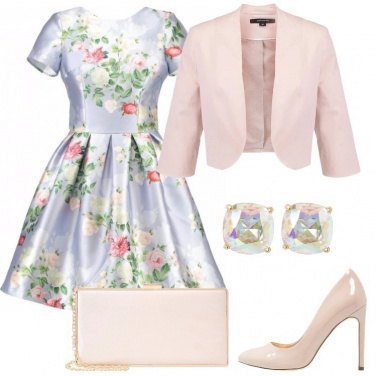 Outfit L\'invitata più elegante