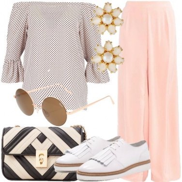 Outfit Maniche a campana e pois