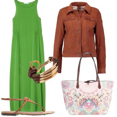 Outfit Infradito e vestito lungo